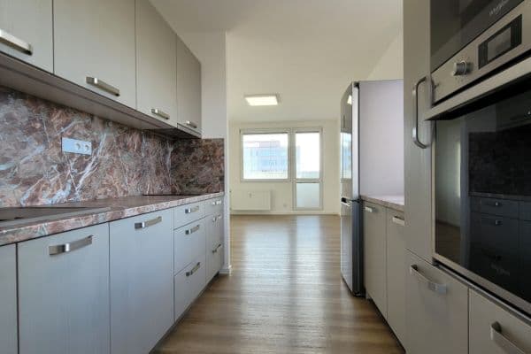 3 bedroom with open-plan kitchen flat for sale, 68 m², Hurbanova, Hlavní město Praha 3 bedroom with open-plan kitchen flat for sale, 68 m², Hurbanova, Hlavní město Praha