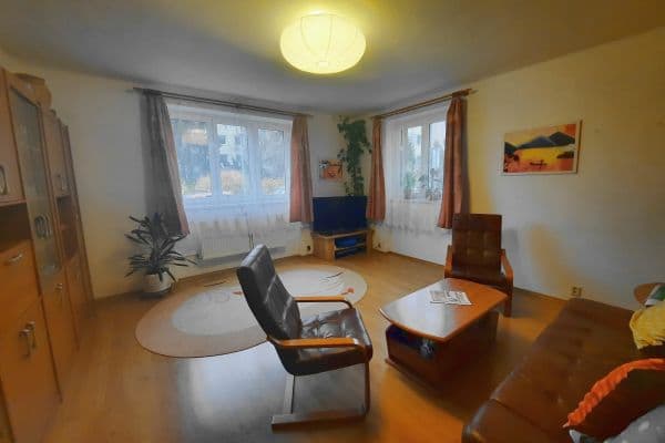 3 bedroom flat to rent, 80 m², Radčina, Praha 3 bedroom flat to rent, 80 m², Radčina, Praha