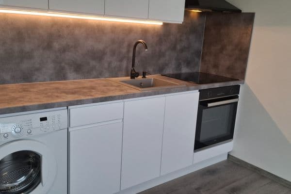 1 bedroom with open-plan kitchen flat to rent, 40 m², Brandtova, Ústí nad Labem 1 bedroom with open-plan kitchen flat to rent, 40 m², Brandtova, Ústí nad Labem