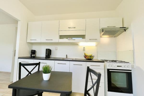 1 bedroom with open-plan kitchen flat to rent, 40 m², Nad stadionem, 1 bedroom with open-plan kitchen flat to rent, 40 m², Nad stadionem,
