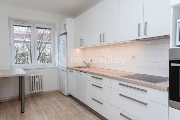 2 bedroom flat to rent, 65 m², Gorkého, Pardubice 2 bedroom flat to rent, 65 m², Gorkého, Pardubice