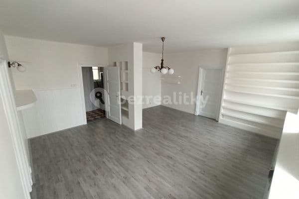 2 bedroom with open-plan kitchen flat to rent, 88 m², Vratislavova, Prague, Prague