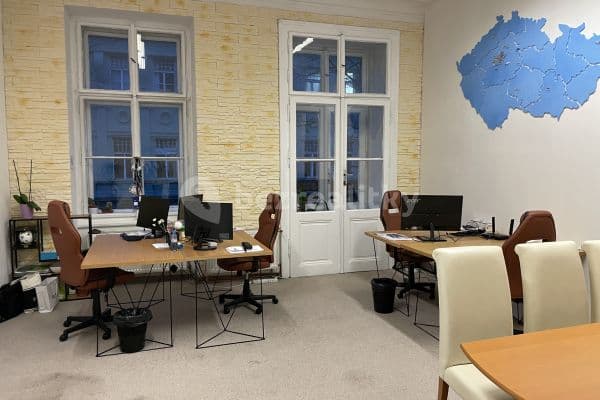 office to rent, 90 m², Vítkova, Praha