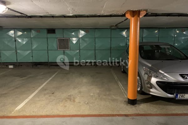 garage to rent, 15 m², Na Hroudě, Hlavní město Praha garage to rent, 15 m², Na Hroudě, Hlavní město Praha