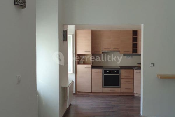 Studio flat to rent, 34 m², Novobranská, Brno, Jihomoravský Region