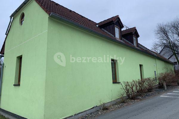 house for sale, 249 m², Zichovec