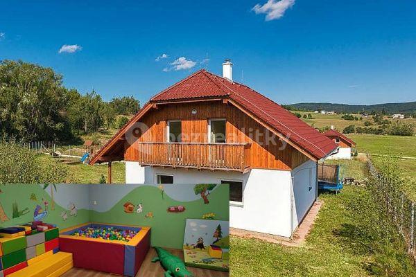 recreational property to rent, 0 m², Stachy