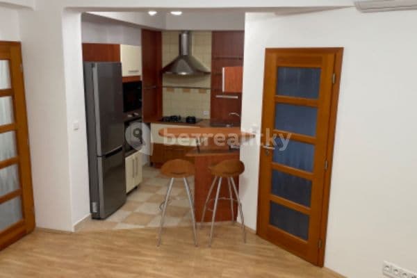 1 bedroom with open-plan kitchen flat to rent, 48 m², Amurská, Hlavní město Praha 1 bedroom with open-plan kitchen flat to rent, 48 m², Amurská, Hlavní město Praha