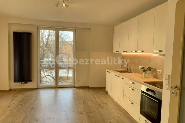 1 bedroom with open-plan kitchen flat to rent, 54 m², B. Martinů, Chrudim