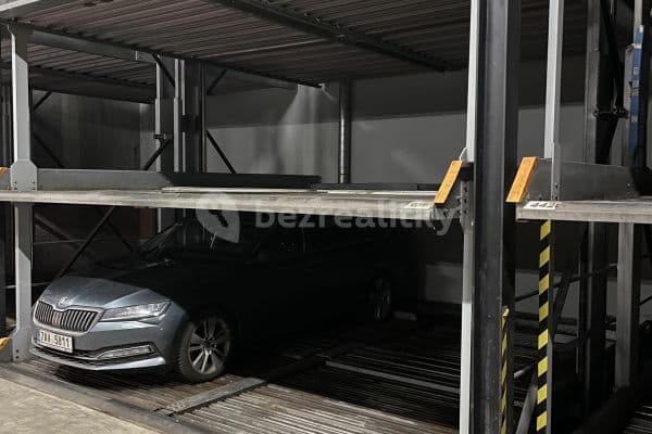 garage to rent, 15 m², Novákových, Praha garage to rent, 15 m², Novákových, Praha