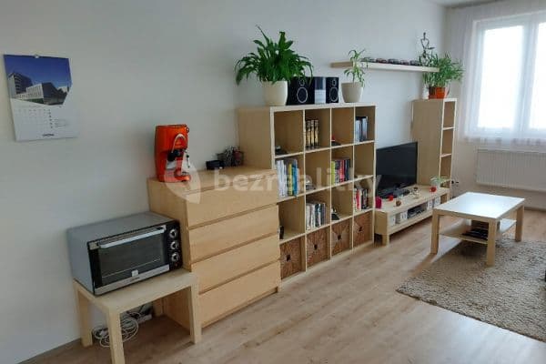 1 bedroom flat to rent, 33 m², Freyova, Hlavní město Praha 1 bedroom flat to rent, 33 m², Freyova, Hlavní město Praha