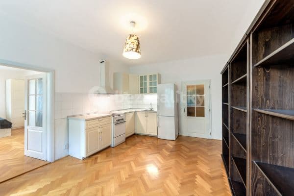 1 bedroom with open-plan kitchen flat to rent, 50 m², Hájkova, Praha