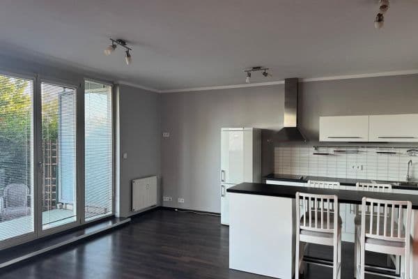 1 bedroom with open-plan kitchen flat for sale, 50 m², Na vysočanských vinicích, Praha 1 bedroom with open-plan kitchen flat for sale, 50 m², Na vysočanských vinicích, Praha