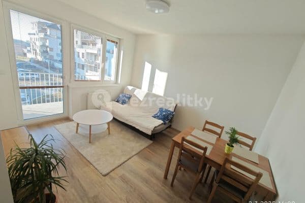 2 bedroom with open-plan kitchen flat to rent, 51 m², Želetická, Praha 2 bedroom with open-plan kitchen flat to rent, 51 m², Želetická, Praha