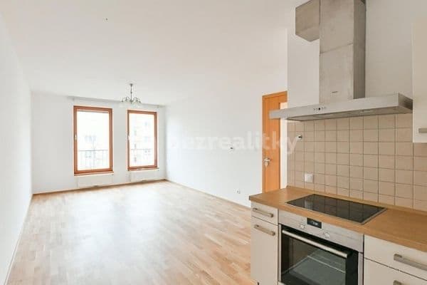 1 bedroom with open-plan kitchen flat to rent, 66 m², Brunclíkova, Praha 1 bedroom with open-plan kitchen flat to rent, 66 m², Brunclíkova, Praha