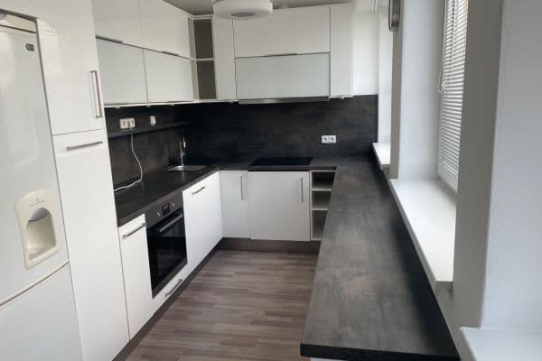 2 bedroom with open-plan kitchen flat to rent, 83 m², T. G. Masaryka, 2 bedroom with open-plan kitchen flat to rent, 83 m², T. G. Masaryka,