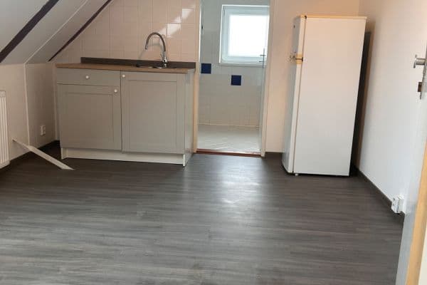 Small studio flat to rent, 21 m², Slivenecká,  Small studio flat to rent, 21 m², Slivenecká,