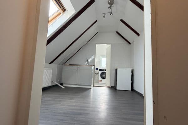 Small studio flat to rent, 21 m², Slivenecká, Small studio flat to rent, 21 m², Slivenecká,