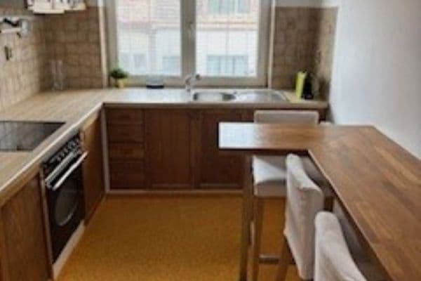 3 bedroom flat to rent, 60 m², Ke Džbánu, Praha 3 bedroom flat to rent, 60 m², Ke Džbánu, Praha