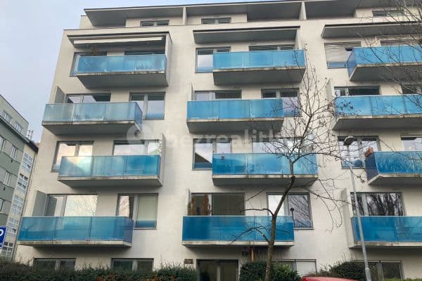 2 bedroom with open-plan kitchen flat to rent, 72 m², Křídlovická, Brno, Jihomoravský Region 2 bedroom with open-plan kitchen flat to rent, 72 m², Křídlovická, Brno, Jihomoravský Region