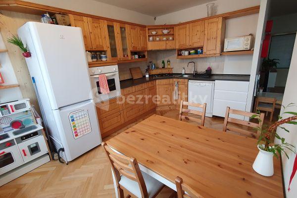 3 bedroom flat to rent, 68 m², Prague, Prague