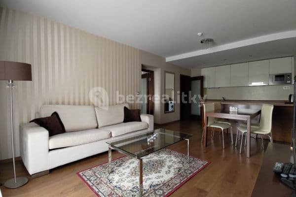 2 bedroom with open-plan kitchen flat to rent, 78 m², U Borského parku, Plzeň, Plzeňský Region 2 bedroom with open-plan kitchen flat to rent, 78 m², U Borského parku, Plzeň, Plzeňský Region