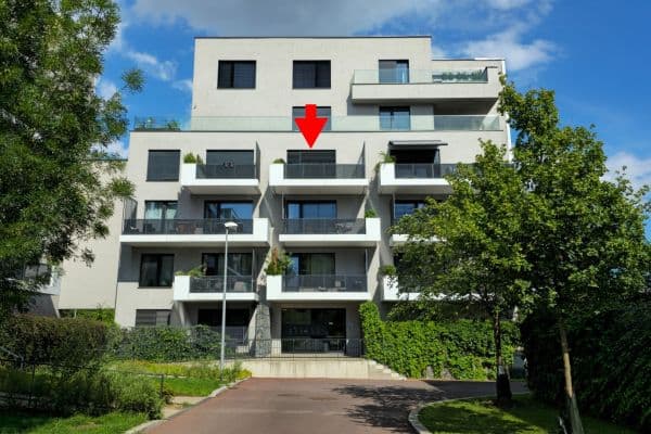 Studio flat to rent, 32 m², Kloudova, Praha Studio flat to rent, 32 m², Kloudova, Praha