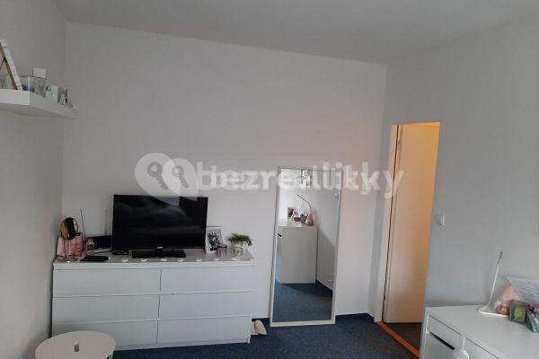 4 bedroom flat to rent, 76 m², Prague, Prague
