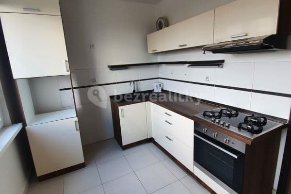 1 bedroom flat to rent, 35 m², Luďka Matury, Pardubice