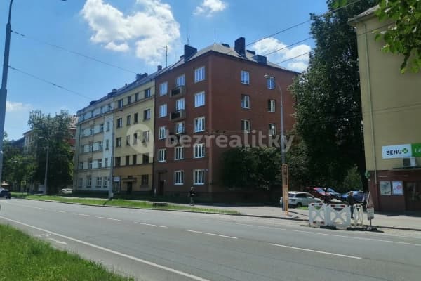 non-residential property to rent, 1 m², Sokolská třída, 