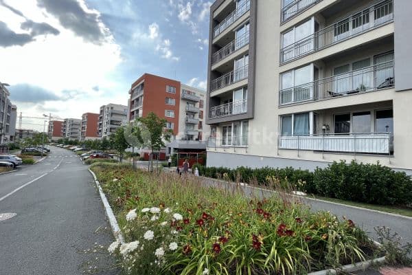 1 bedroom with open-plan kitchen flat to rent, 58 m², Toufarova, 1 bedroom with open-plan kitchen flat to rent, 58 m², Toufarova,