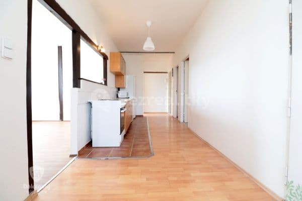 3 bedroom with open-plan kitchen flat to rent, 95 m², Gabčíkova, 