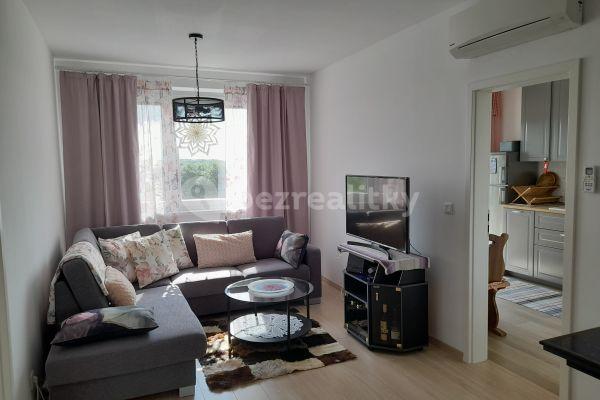 3 bedroom flat to rent, 70 m², 