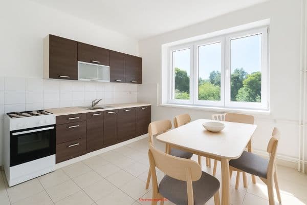 2 bedroom flat to rent, 56 m², Čapkova, 2 bedroom flat to rent, 56 m², Čapkova,