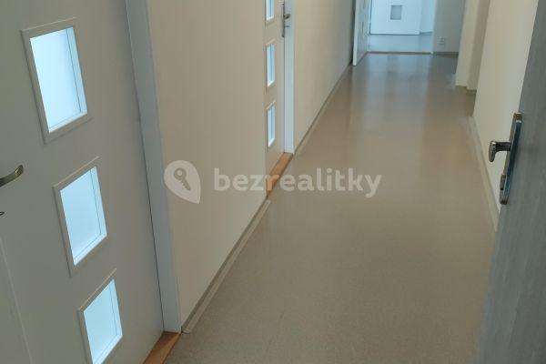 3 bedroom flat to rent, 101 m², Hrubínova, Litoměřice