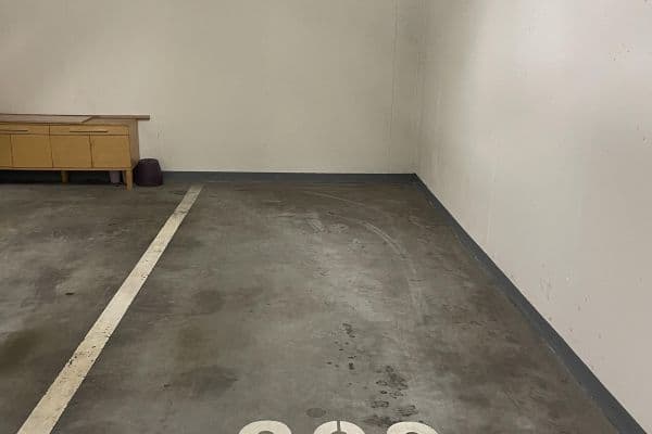 garage to rent, 12 m², Muškova, Praha garage to rent, 12 m², Muškova, Praha