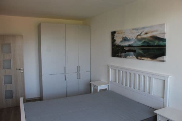 2 bedroom with open-plan kitchen flat to rent, 67 m², Jeřábkova, Praha 2 bedroom with open-plan kitchen flat to rent, 67 m², Jeřábkova, Praha