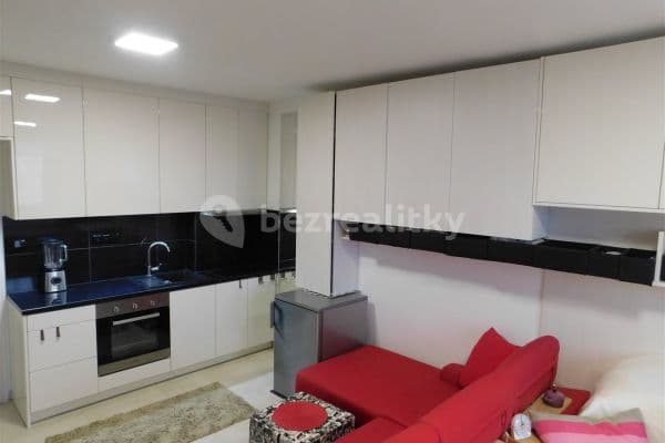 Studio flat to rent, 27 m², Vychodilova, Studio flat to rent, 27 m², Vychodilova,