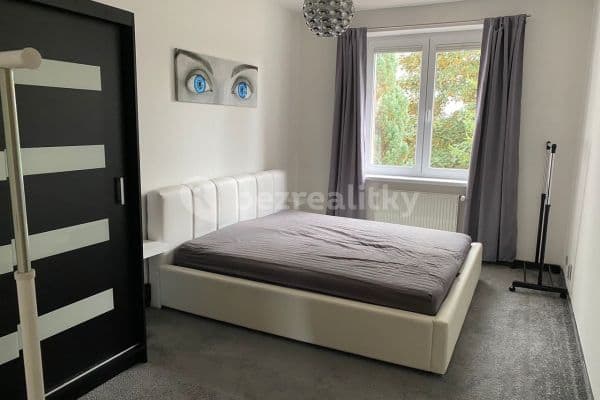 2 bedroom flat to rent, 68 m², Vestec, Středočeský Region