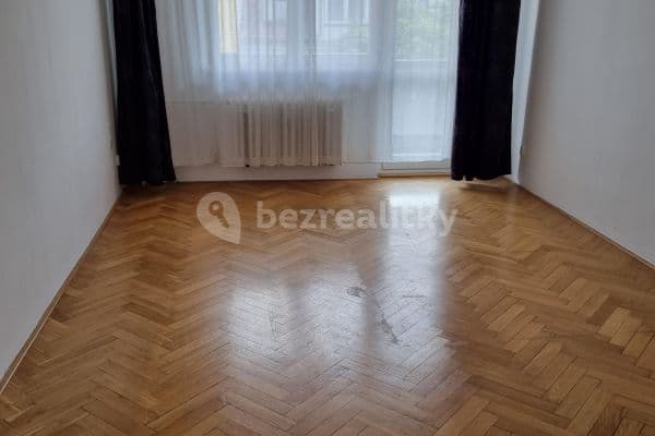 3 bedroom flat to rent, 69 m², Prague, Prague