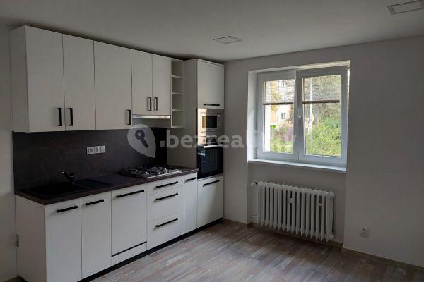 2 bedroom with open-plan kitchen flat to rent, 65 m², Lexova, Pardubice, Pardubický Region