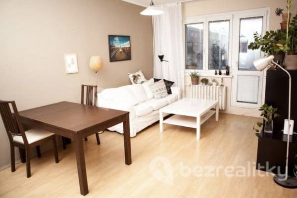 2 bedroom flat to rent, 54 m², Brunclíkova, Praha