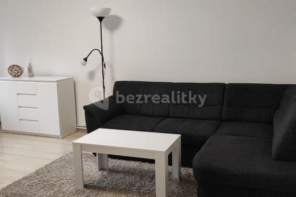 4 bedroom flat to rent, 80 m², Lipová, 
