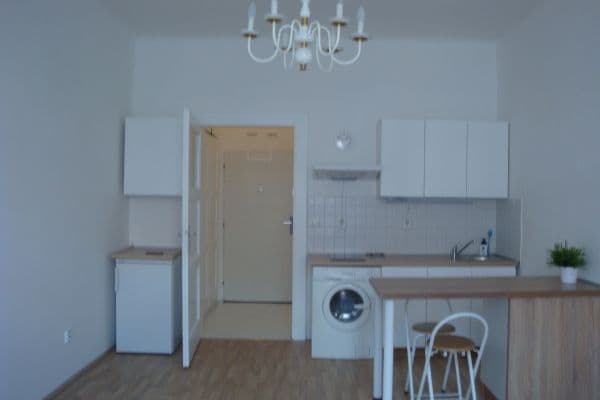 Small studio flat to rent, 27 m², Písecká, Small studio flat to rent, 27 m², Písecká,