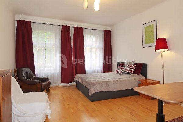 4 bedroom flat for sale, 104 m², Vyšehradská, Karlovy Vary, Karlovarský Region