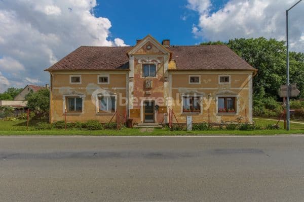 house for sale, 270 m², Hlavní, Mikulovice