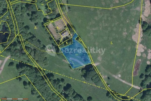 plot for sale, 1,899 m², Luby