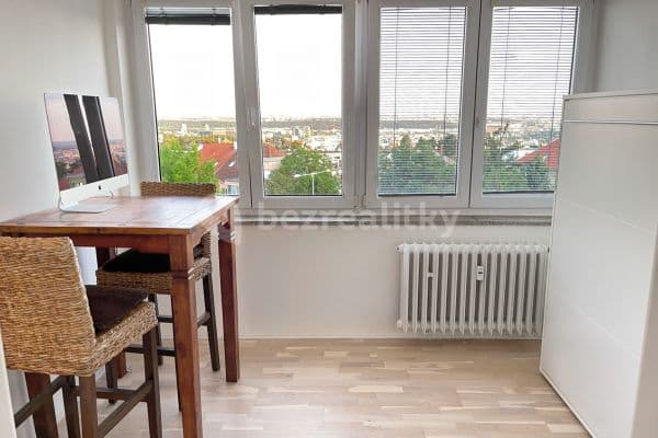 3 bedroom flat to rent, 52 m², Prague, Prague