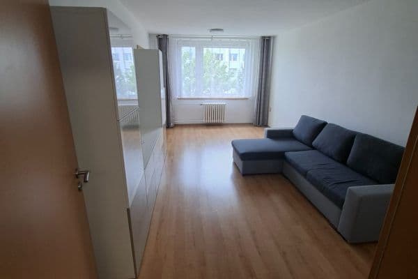 3 bedroom flat to rent, 71 m², Na Vyhaslém, 3 bedroom flat to rent, 71 m², Na Vyhaslém,