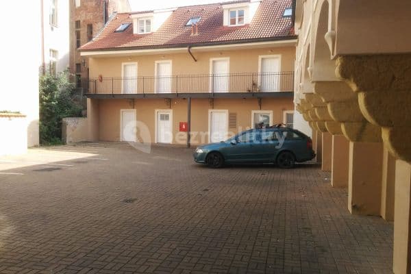 1 bedroom with open-plan kitchen flat to rent, 77 m², Staroměstské náměstí, Mladá Boleslav, Středočeský Region 1 bedroom with open-plan kitchen flat to rent, 77 m², Staroměstské náměstí, Mladá Boleslav, Středočeský Region